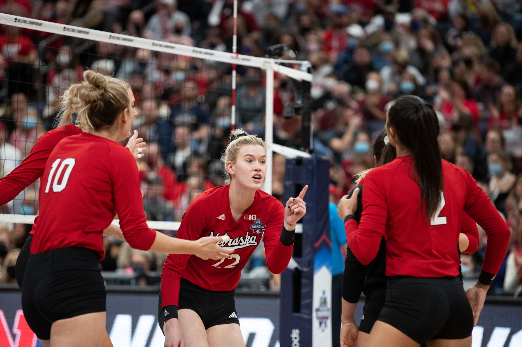 121921-owh-spo-nuvolley39.jpg